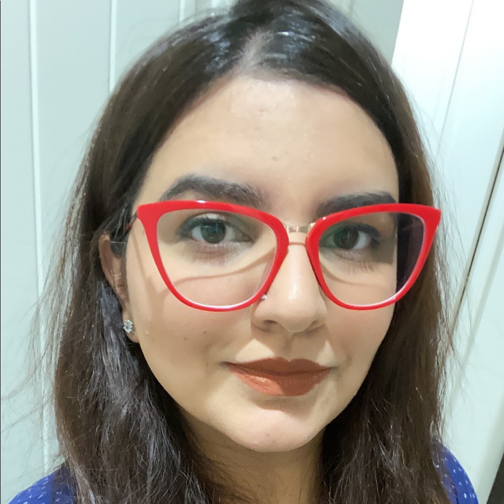 Meet your Posher, Fouzia